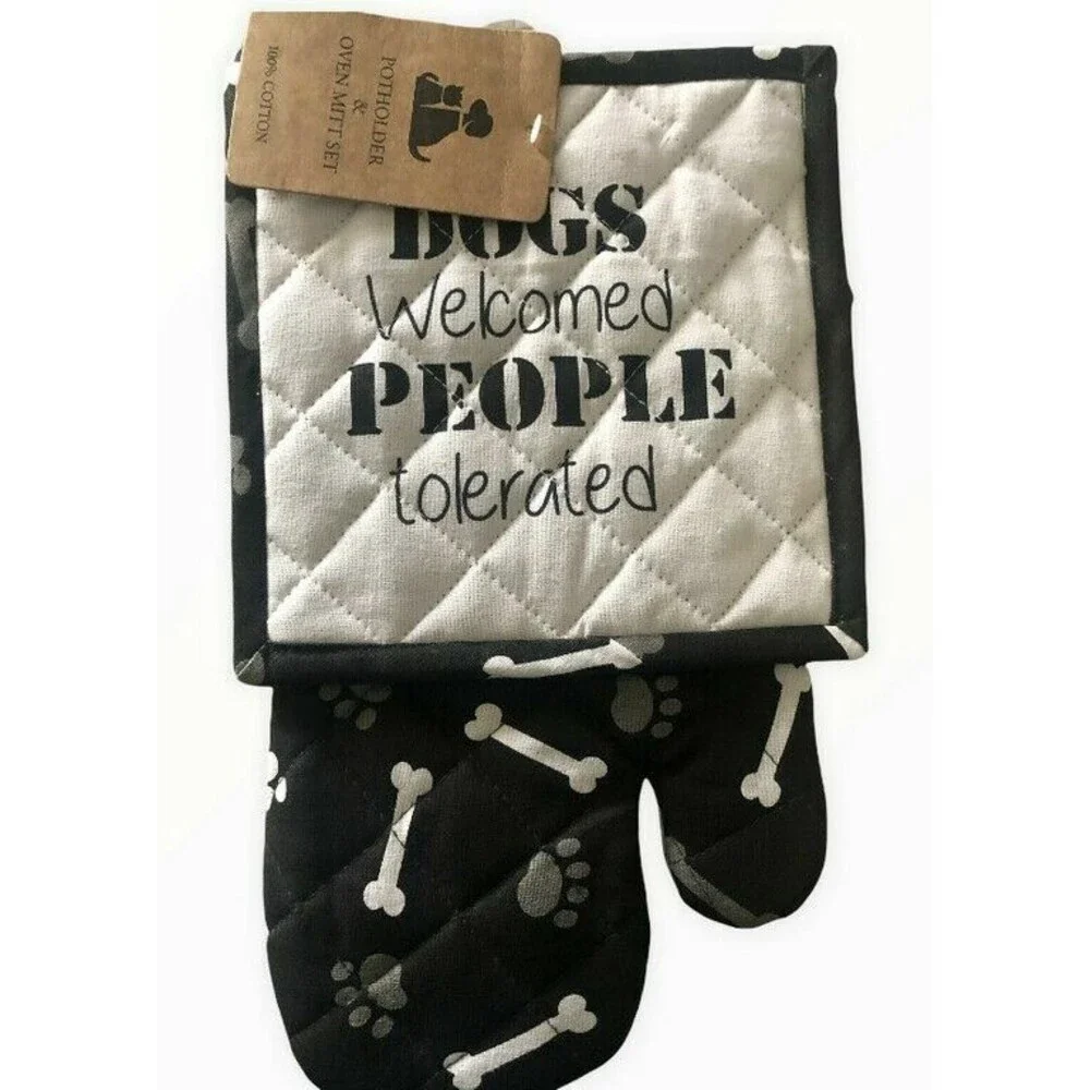 Dogs Welcome Kitchen Oven Mitt Potholder Dog Bones Paw Prints Pet Black Set of 2